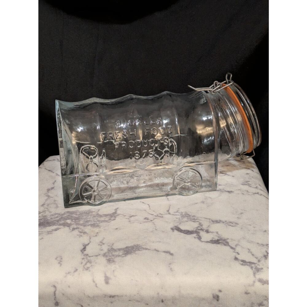 Vintage 4 Quart Glass Covered Wagon Pioneer Fresh Food Latching Crownford Jar